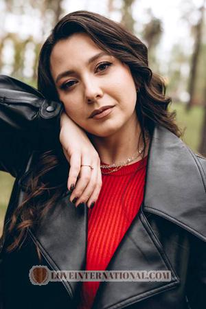 228687 - Veronika Alter: 30 - Ukraine