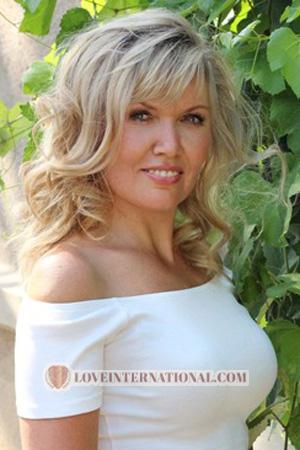 228692 - Olena Alter: 49 - Ukraine
