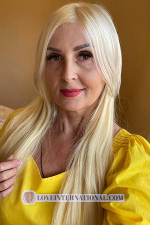 228770 - Svitlana Alter: 63 - Ukraine
