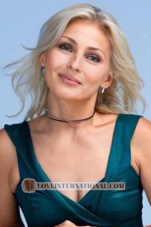 229246 - Susanna Alter: 53 - Ukraine