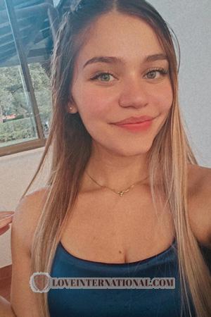 229318 - Michelle Alter: 24 - Costa Rica