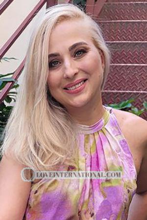 229412 - Julia Alter: 53 - Ukraine