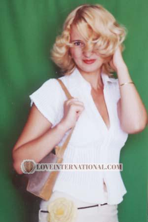 52936 - Olga Alter: 36 - Russia