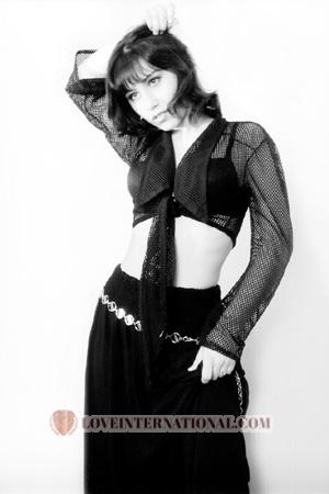 53382 - Anna Alter: 22 - Ukraine