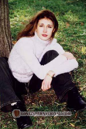 56120 - Mariya Alter: 19 - Ukraine