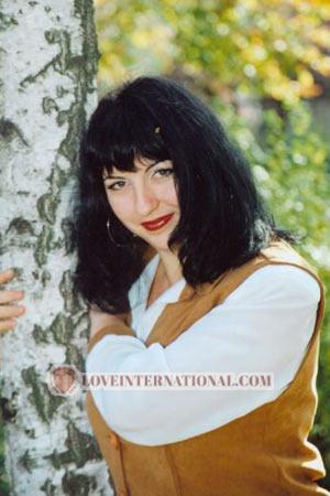 56335 - Ochseana Alter: 33 - Ukraine