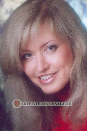 57142 - Viktoria Alter: 43 - Ukraine