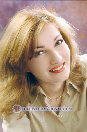 58208 - Nelya Alter: 37 - Ukraine