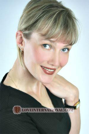 60823 - Elena Alter: 39 - Ukraine