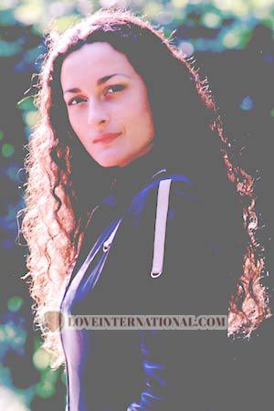 67975 - Yana Alter: 26 - Ukraine