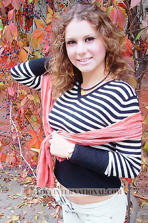 68777 - Liliya Alter: 22 - Ukraine