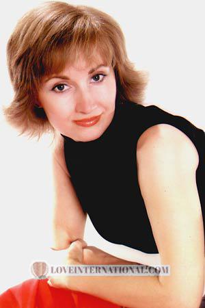 69272 - Elena Alter: 38 - Ukraine