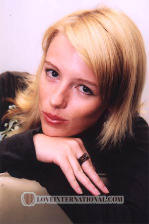 73720 - Nadezhda Alter: 31 - Russia