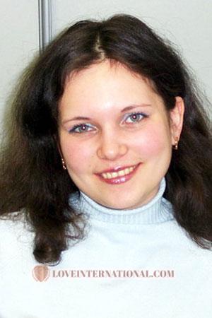 75011 - Natalia Alter: 28 - Russia