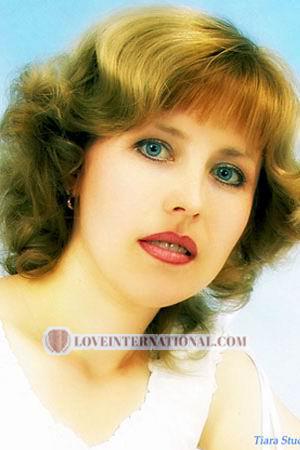 76420 - Marina Alter: 33 - Ukraine