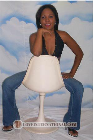 83451 - Carmen Denisse Alter: 35 - Kolumbien