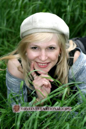 86885 - Veronica Alter: 39 - Russia