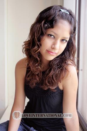 93843 - Maira Alter: 23 - Peru