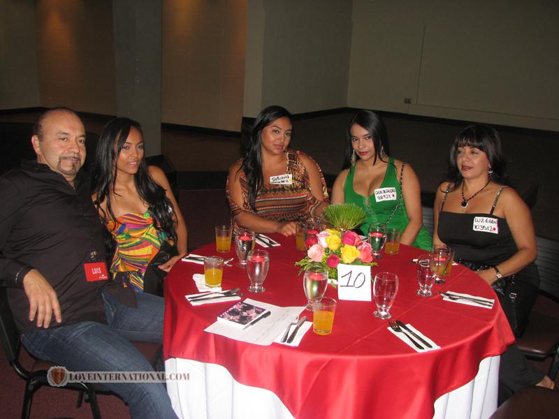 medellin-women-11