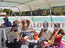 cartagena-women-boat-1104-13